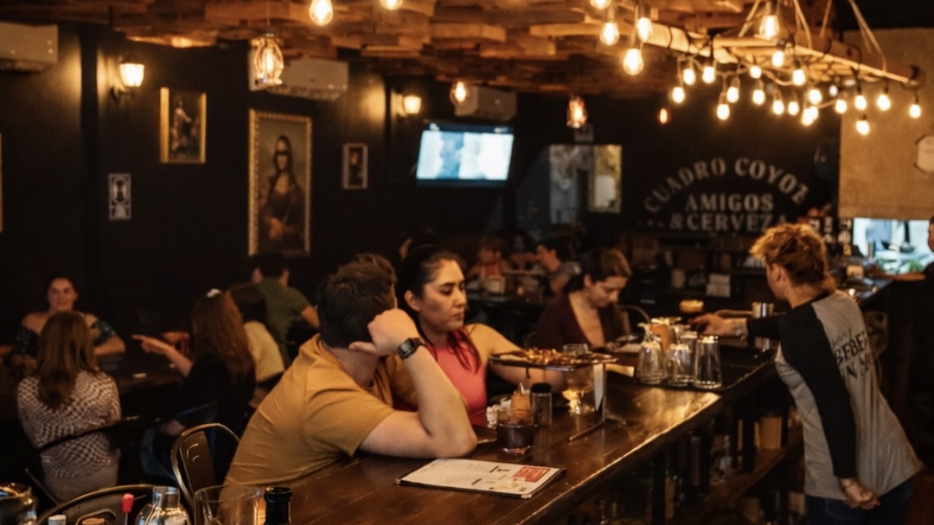 Tour El lado O-culto de Monterrey: Cantinas, Mercado y Misticismo